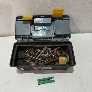Valija de Herramientas con Tornillos y Elementos Varios - imagen 3
