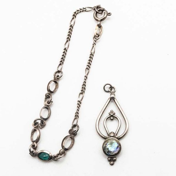 Conjunto de Dije y Pulsera de Plata con Nácar y Piedra Verde - imagen 1