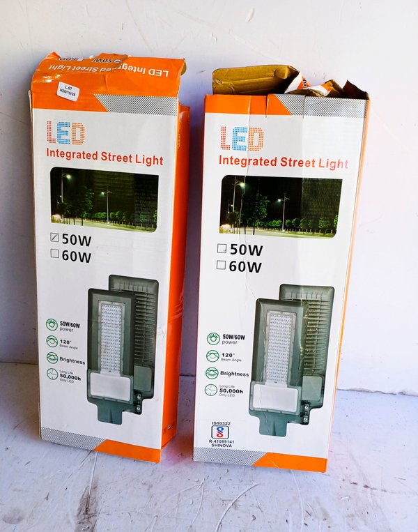 2 Focos LED Integrados para Calle 50W/60W - imagen 1