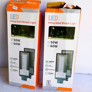Lote anterior: 2 Focos LED Integrados para Calle 50W/60W