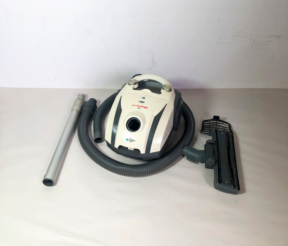 Aspiradora a Vapor Magefesa 1600W con Accesorios
