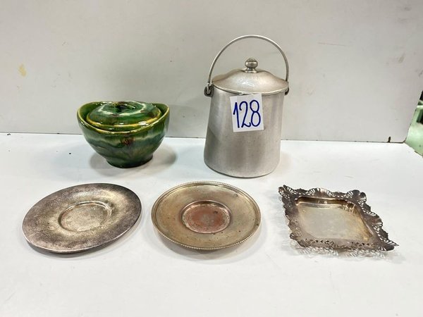 Olla de Aluminio, Caramelera de Cerámica y 3 Platillos