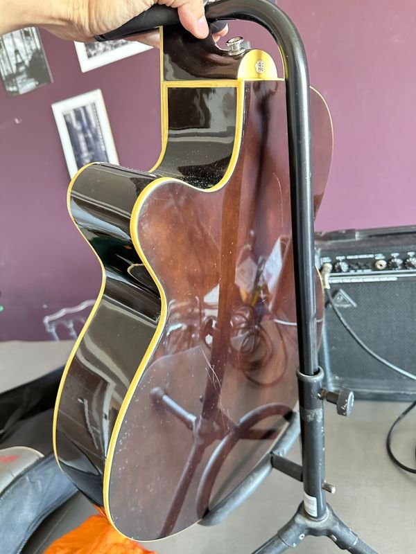 Guitarra Electroacústica STAGG CON ESTUCHE Y SOPORTE - Instrumento Musical - imagen 11