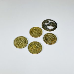 Lote de 5 Piezas de Bronce: Virola Calada y Medallas con Escudo - imagen 1