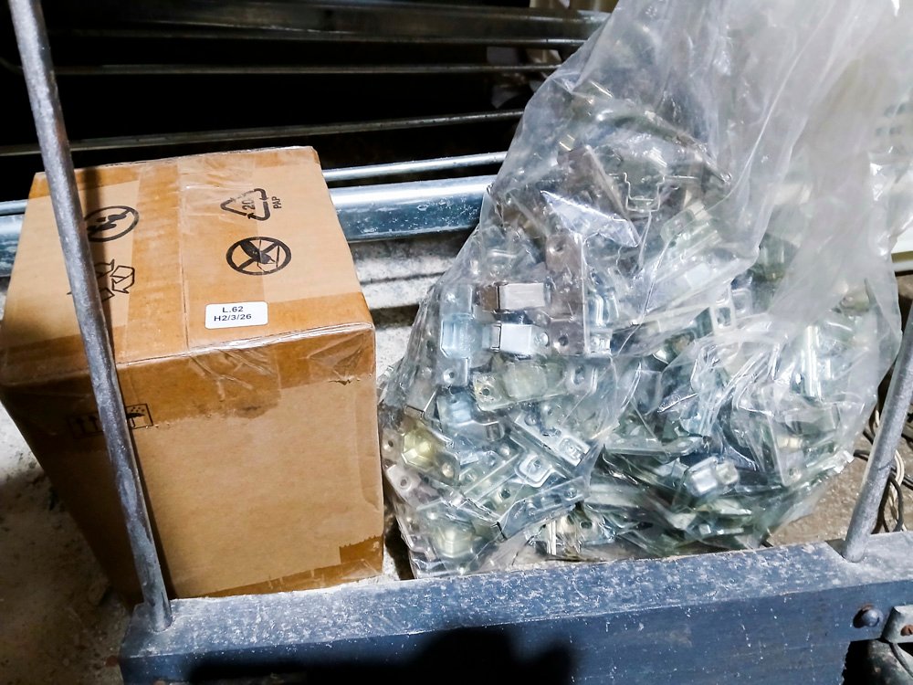 Lote siguiente: Bolsas y Bomba de Piscina en Buen Estado