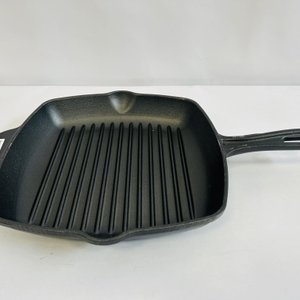Lote siguiente: Plancha de Hierro Fundido Negra 26x26cm