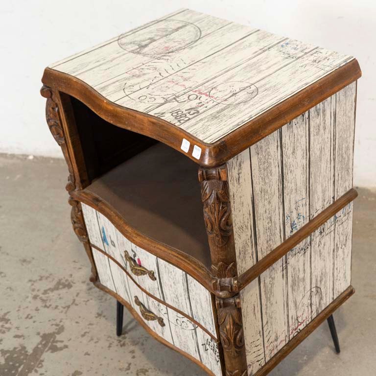 Item 2101827 - Image 1