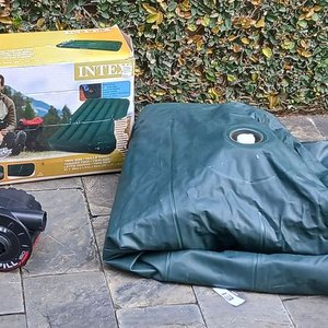 Lote anterior: Colchón Inflable Intex Twin (1 Plaza) con Inflador Eléctrico y Caja