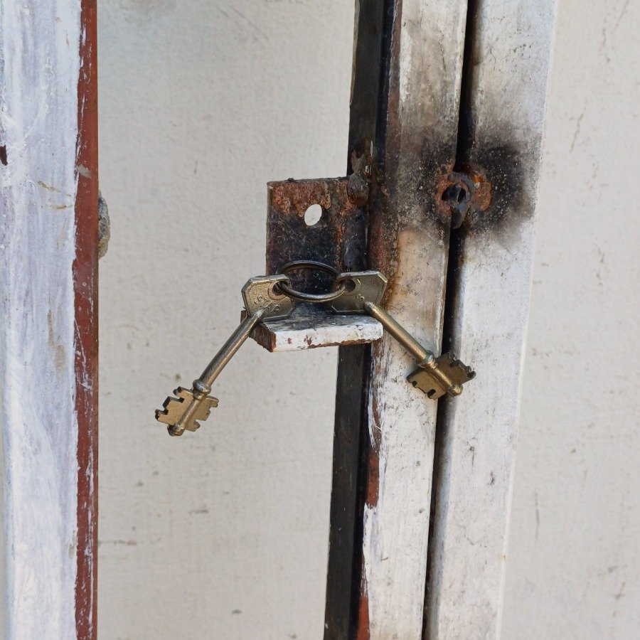 Puertas de metal para seguridad - imagen 12