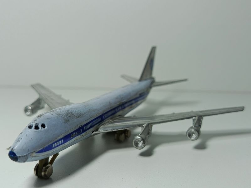 Avión de juguete vintage metálico TINTOYS Boeing 747 a escala - imagen 3