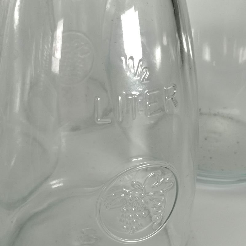 Set de siete piezas de cristal claro: jarra, recipientes y vaso - imagen 3