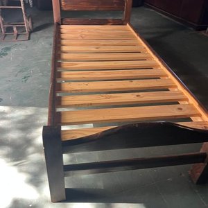 Cama de Una Plaza en Madera Oscura con Cabecera y Piecera - imagen 1
