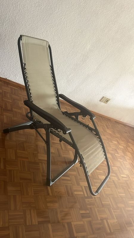 Silla Reclinable de Metal con Mecanismo de Gravedad Cero - imagen 4