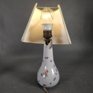 Lote de 2 Lámparas: Una de Aceite Miller Incompleta y Otra de Porcelana Decorada - imagen 5