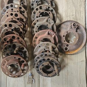Lote anterior: Lote de 15 Platos de Freno para Ford A: 14 de Mano y 1 Delantero