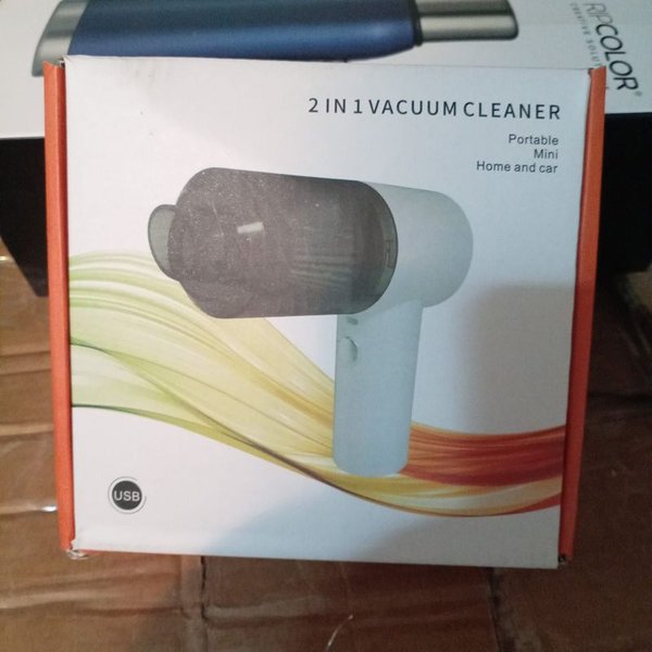 Aspiradora portátil con cable extraíble