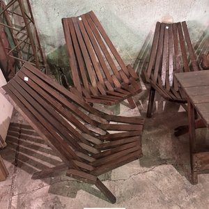Juego de Mesa y Sillas Materas de Madera Oscura - imagen 5