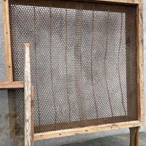 Lote de Zarandas Antiguas de Madera y Malla Metálica - imagen 3