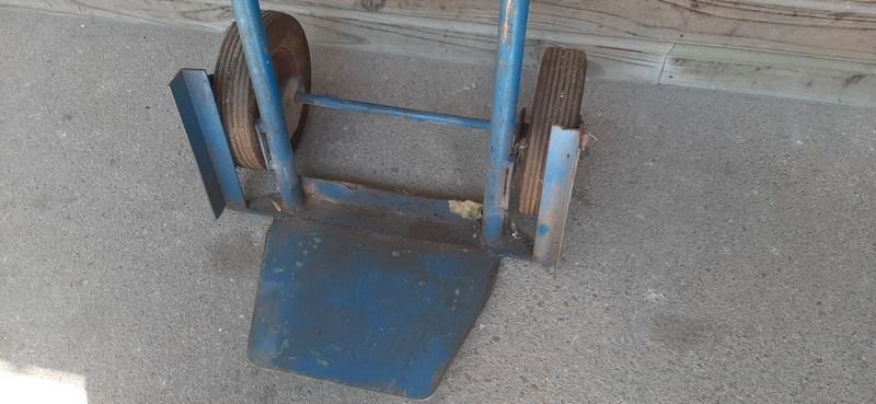 Carro de trabajo para transporte de objetos - imagen 3
