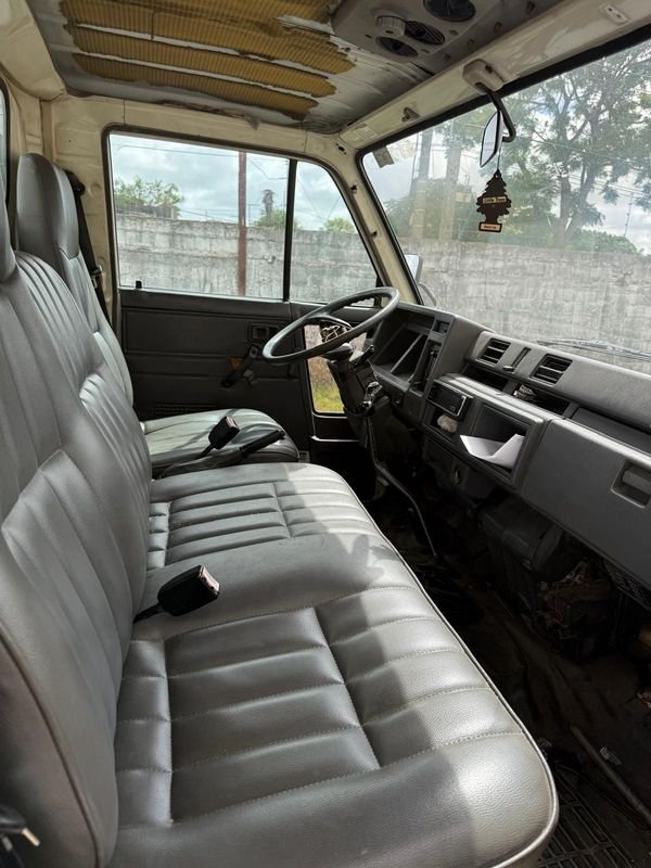 Camión Daihatsu Delta V 116hu - imagen 10