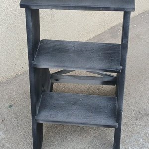 Lote anterior: Escalerín Plegable de Madera con 3 Escalones