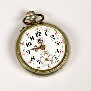 Reloj de Bolsillo Caja de Metal con Esfera Dañada - imagen 2