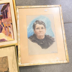 Trío de Cuadros: Óleo de Paisaje Urbano, Retrato y Dibujo Oriental - imagen 5