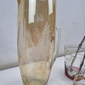 L 140 - Set De 9 Piezas - Atractivo set de bar en vidrio tallado con jarra, 6 copas para licor, balde hielera y pinza de hielo con diseño estilo garra (Balde con rajadura / Pinza con detalles de uso) - imagen 8