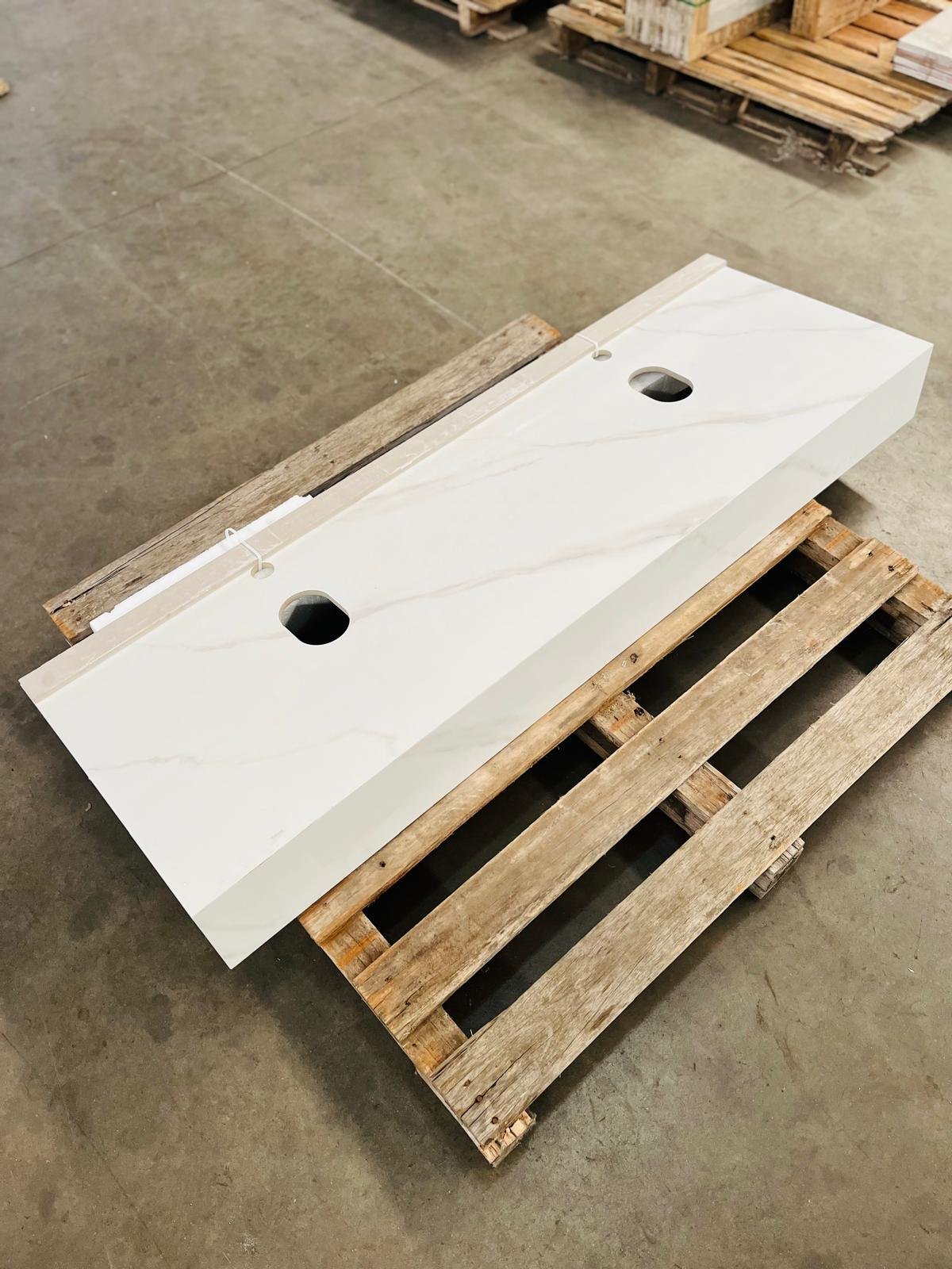 Mesada de Baño Doble Blanca con Vetas