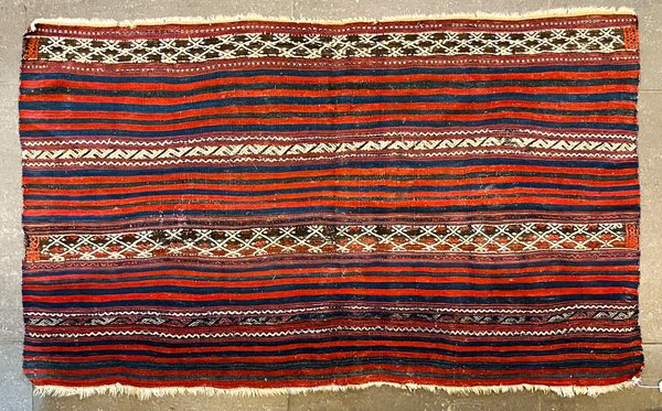 Alfombra Kilim de Lana a Rayas Rojas, Azules y Blancas - 147 x 90 cm