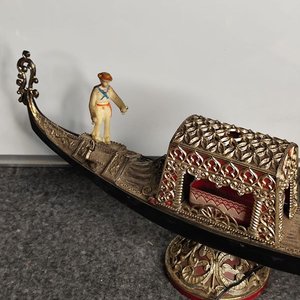Velador Veneciano en Plástico con Figura y Luces - imagen 4