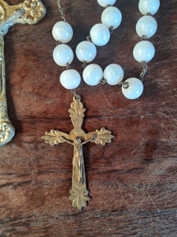 Rosarios con cruz y perlas - imagen 3