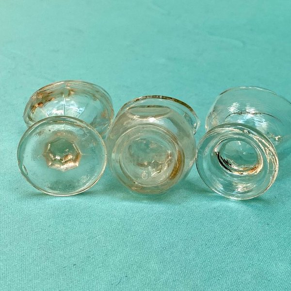 Tres antiguas copas para uso oftalmológico - imagen 3