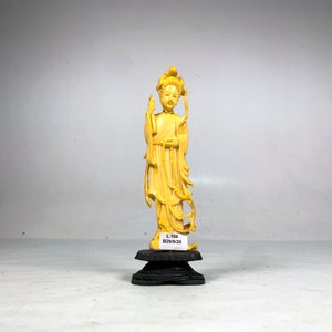 Figura de Dama Oriental en Marfil con Base de Madera - imagen 2