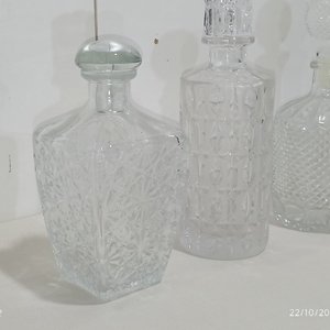 4 Licoreras Botellones Cristal Labrado Diseños Variados con Tapones - imagen 4