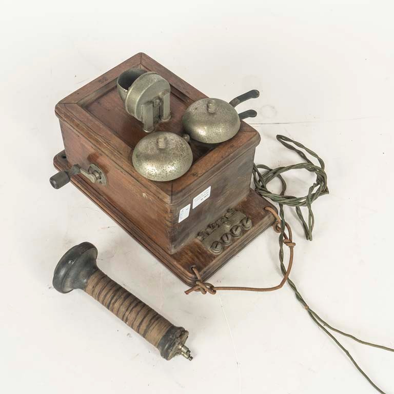 Teléfono Antiguo de Pared de Madera con Timbre y Auricular