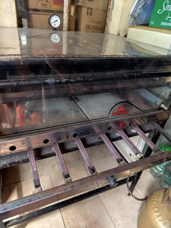 Horno a gas industrial en mal estado - imagen 5