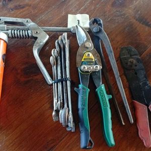 ¡Remate de Oro! Herramientas, Maquinaria y Muebles de Alta Calidad