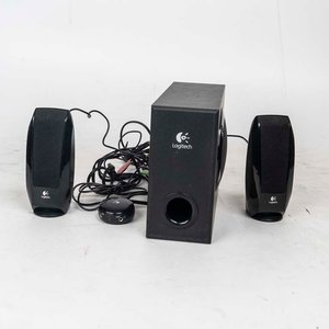 Parlantes de Computadora Logitech 2.1 con Subwoofer - imagen 1
