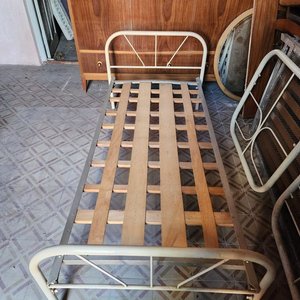 Lote anterior: Cama de Hierro de Una Plaza