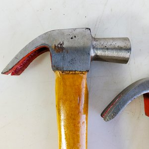 Lote de 3 Martillos de Uña con Mangos de Madera - imagen 2