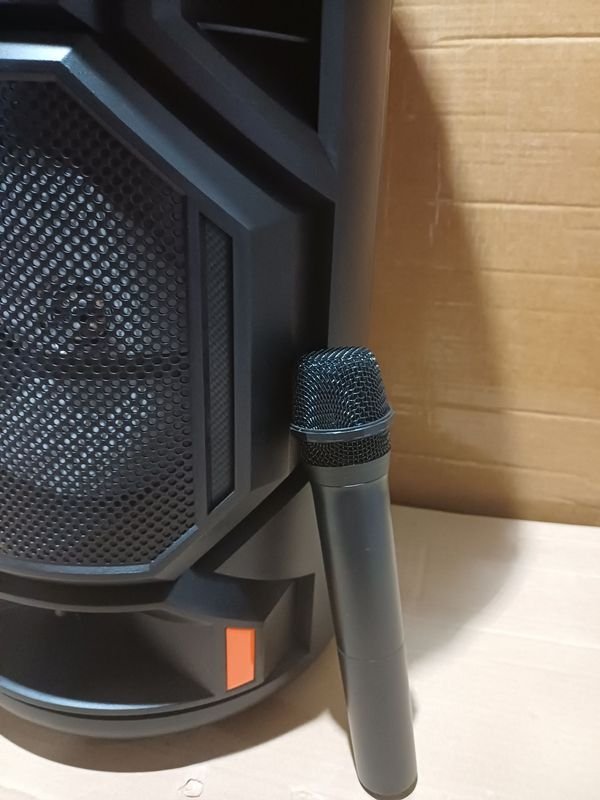 Altavoces y Micrófonos de Alta Calidad - imagen 12
