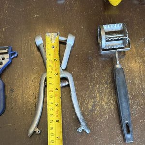 Lote de Utensilios de Cocina: Espumadera, Espátulas, Batidor Manual y Más - imagen 3