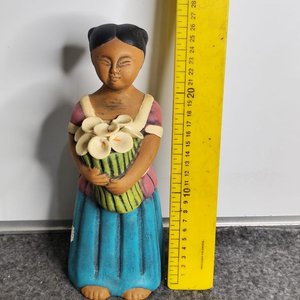 Lote siguiente: Figura de cerámica mexicana Las Marías, 27 cm