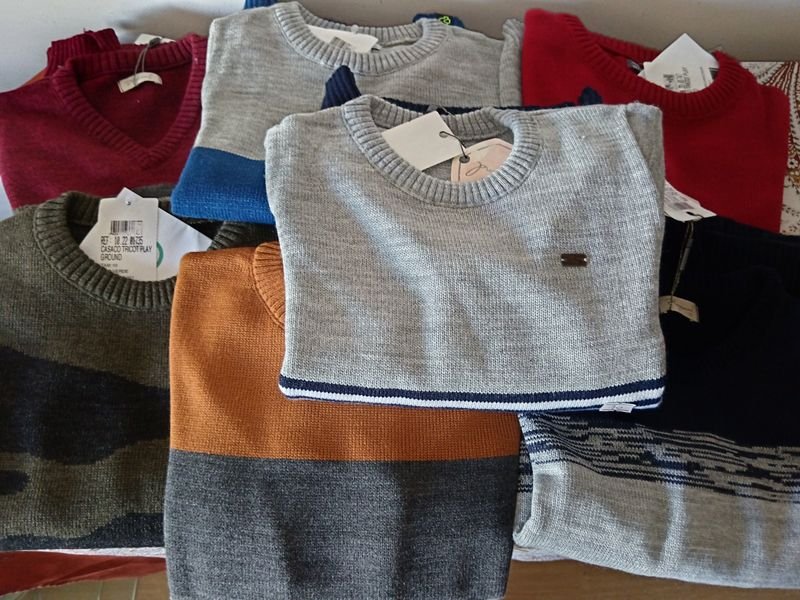 Lote siguiente: Lotes de sudaderas para niños