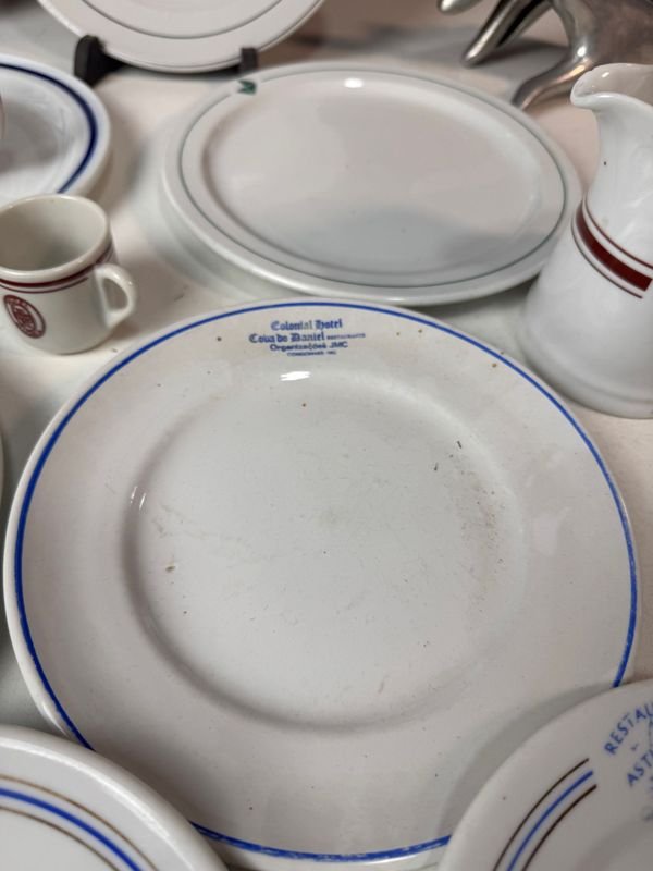 Gran lote de piezas coleccionables de hoteles y restaurantes - imagen 8