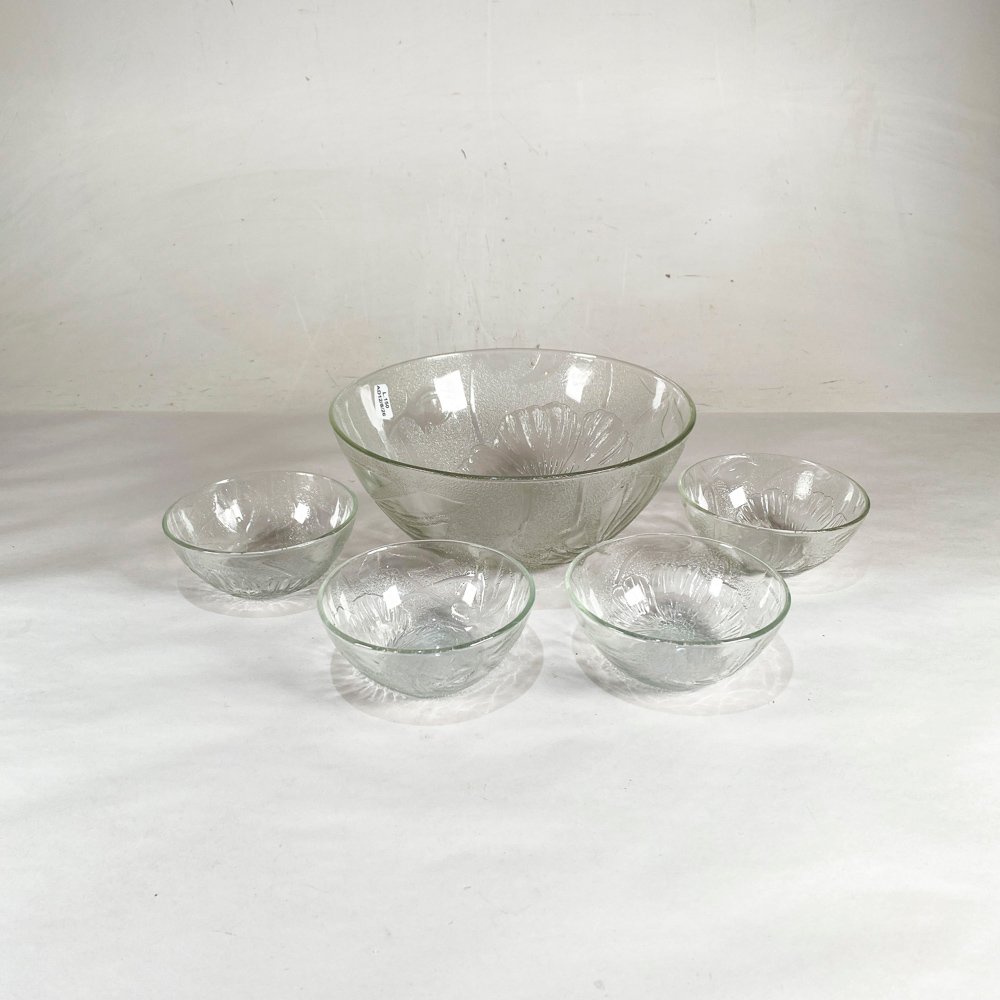 Compotera y 4 Bowls de Vidrio Tallado con Diseño Floral