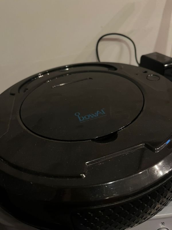 Aspiradora robot Bowai en funcionamiento