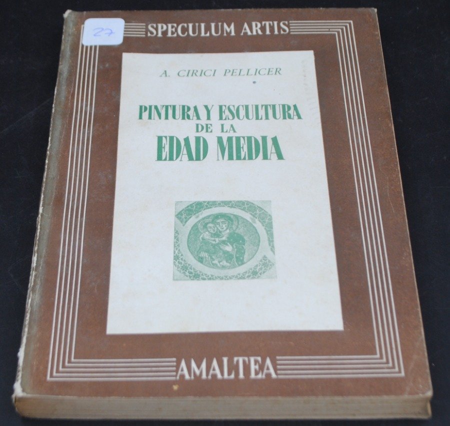 Libro de arte medieval con ilustraciones - imagen 2