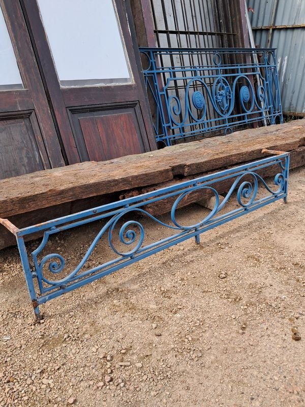 Reja Jardinera Antigua de Hierro Forjado Azul